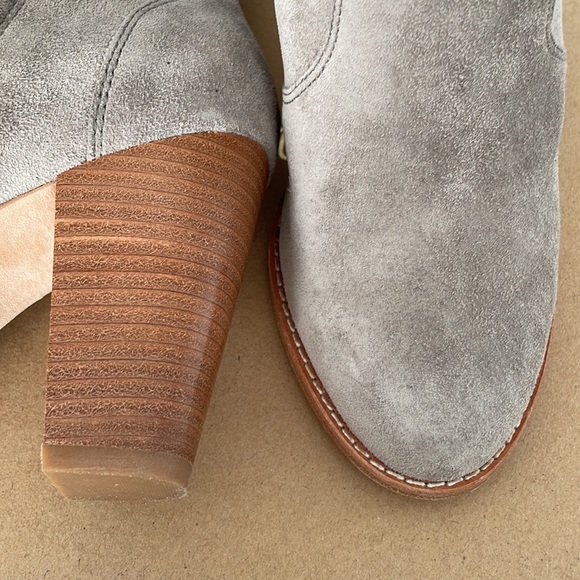 Brand new Joie dalton booties size 37 - color dove - Picture 3 of 12